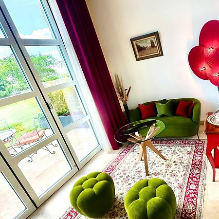 Chateau De Lafont Suites Saint-Vivien  외부 사진